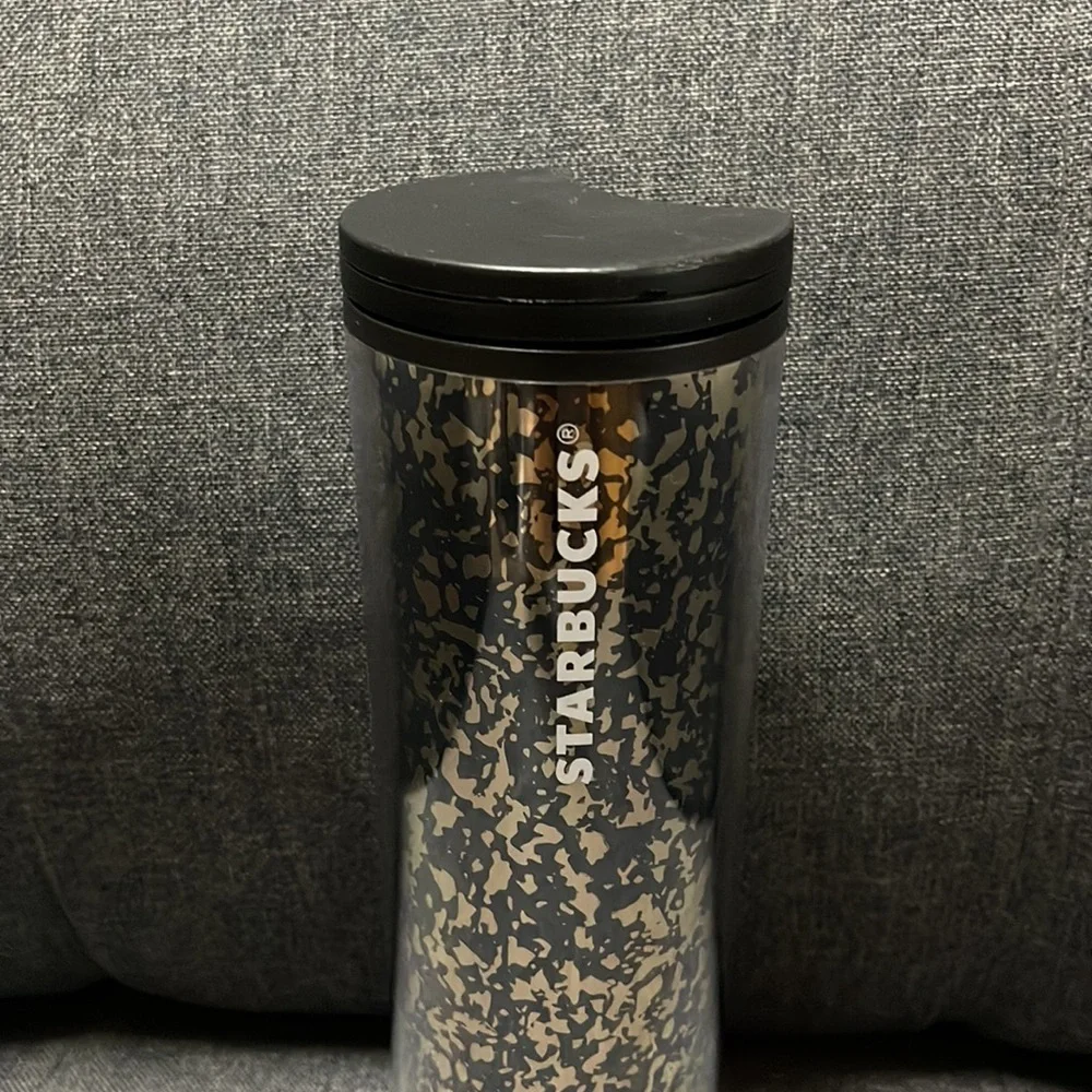 Starbucks good light